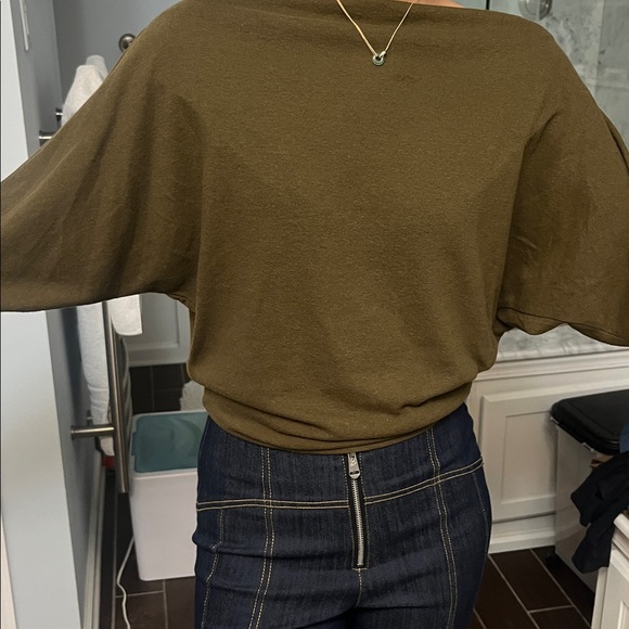 Free people dolman sleeve sweater - Picture 3 of 7